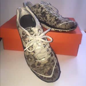 Women’s Nike Free grey shoes used